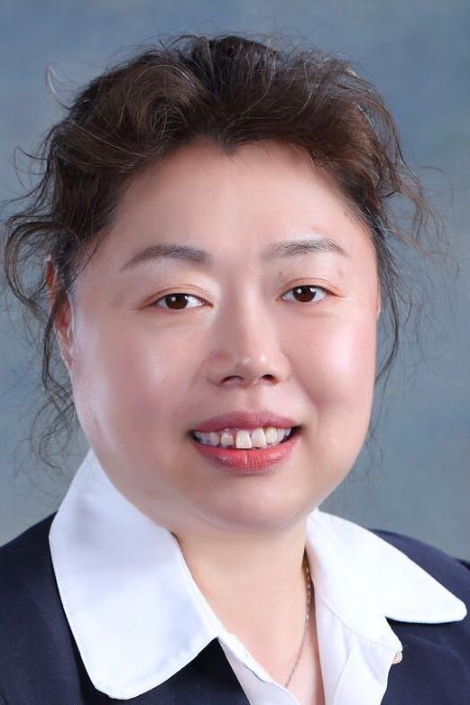 张梅.jpg